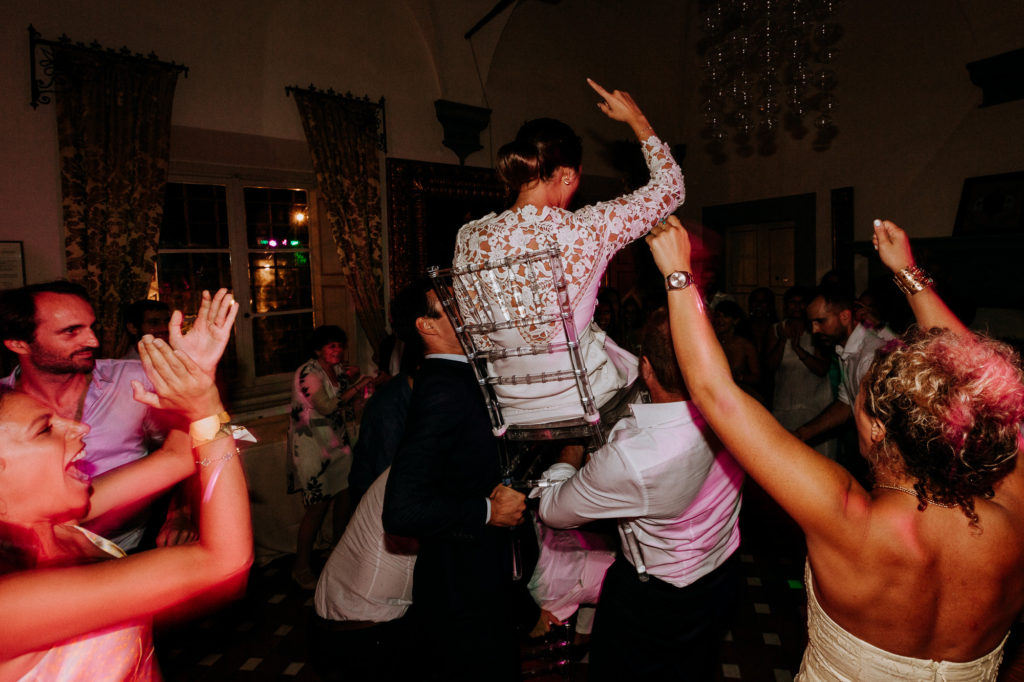 Party time at this wedding in Tuscany